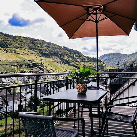 Sky Apartment, Blick Zur Mosel, Grosser Balkon, Kaffeemaschine, Smart Tv Zell an der Mosel Kültér fotó